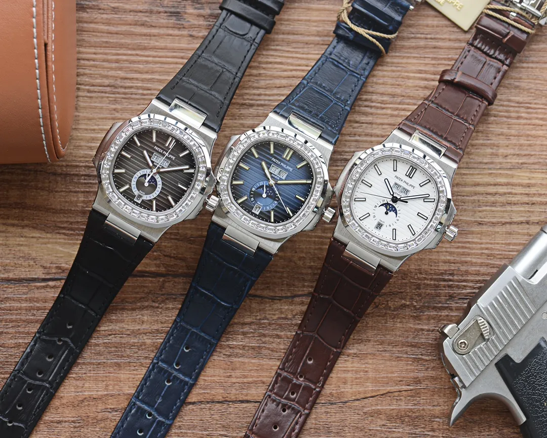 【High-end replica】💰2400! Patek Philippe Sporty Elegance Series 5726/1A-014 1. The structure of the case is the same as the original one. The hole on the case is beveled. When the screw is screwed in, it will move downward to tighten the front cover. The three-layer waterproof ring screw-in crown makes the case super waterproof. 2. The replica movement in the 3.0 era is modified to Cal.324 S QA LU 24 H movement 3. The steel strap has good texture, can be bent flexibly, and is comfortable to wear. It does not have the bending range of some versions on the market that is not enough to wear on small wrists, and the strap cannot be bent. The buckle is made of spring steel and has good elasticity. 4. Functions include three-hand time display, month and week calendar display, and moon phase 24h display. The functions are real and usable. The quick adjustment position of the month and week is different from other versions on the market and remains consistent with the original.